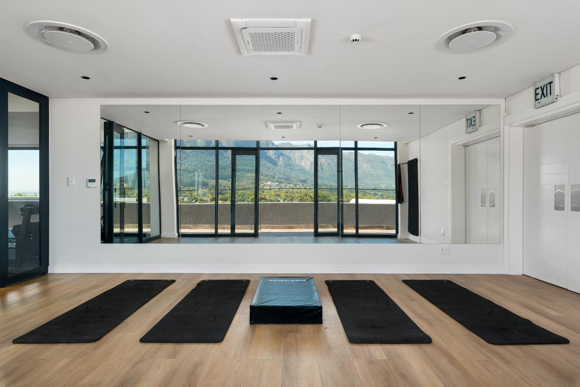 Newlands Peak Apartments เคปทาวน์ ภายนอก รูปภาพ